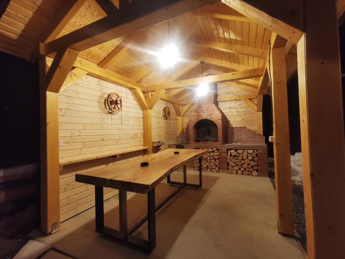 Bear'S Lair Chalet Porumbacu de Sus Exterior photo