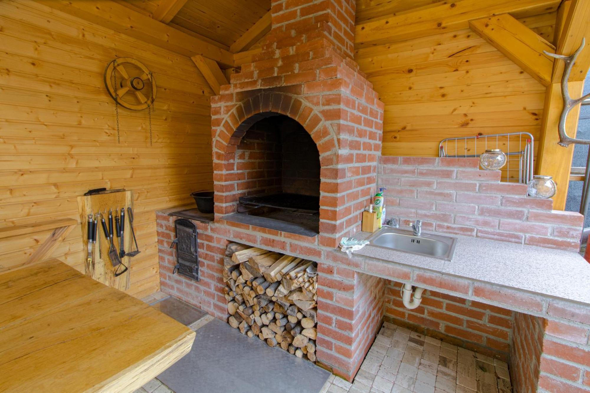 Bear'S Lair Chalet Porumbacu de Sus Exterior photo